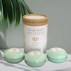 Crabtree & Evelyn Winter Forest Triple Milled 3 Bar Soap Round in Gift Box